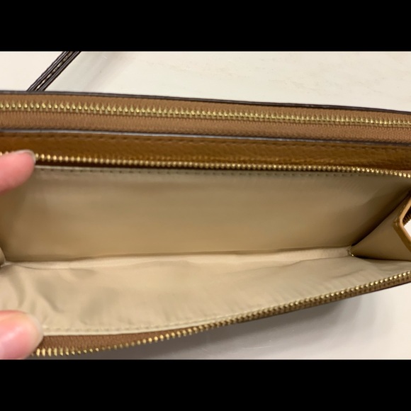 Coach Wallet - Picture 2 of 4